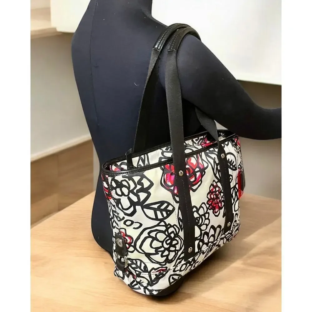 Coach F16583 Poppy Daisy Floral Graffiti Tote Bag